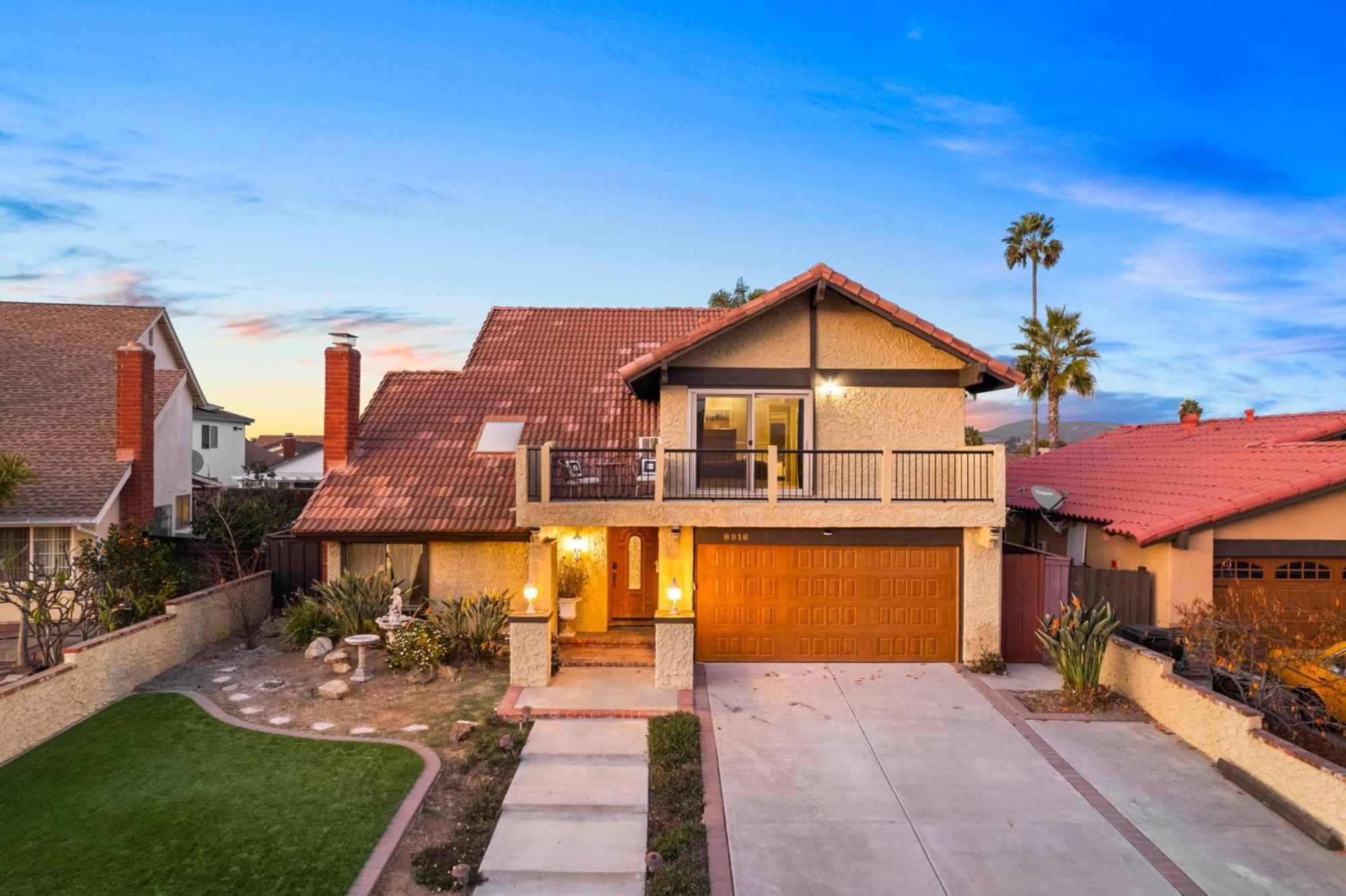 Villa Mira Mesa Family Retreat 4br With Balcony And Firepit