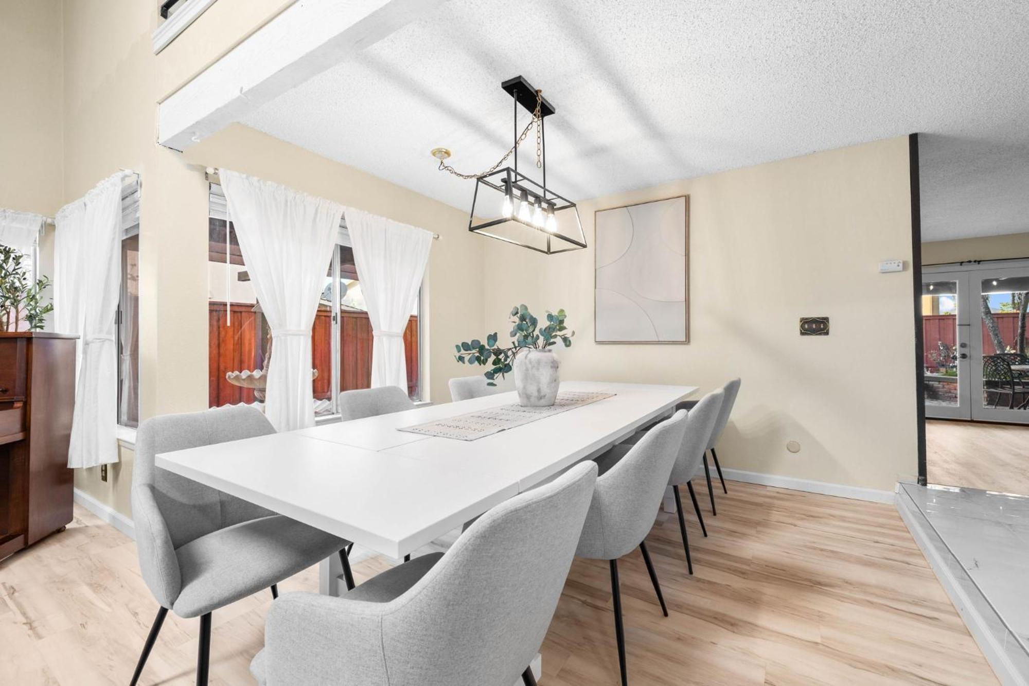 Mira Mesa Family Retreat 4br With Balcony And Firepit San Diego