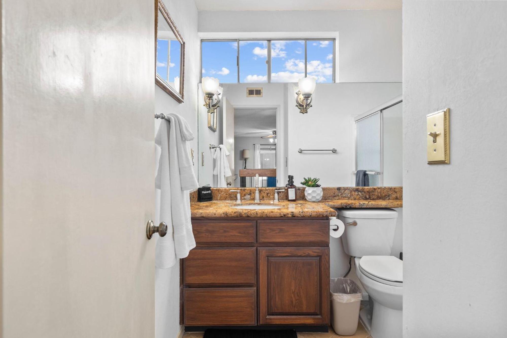 Mira Mesa Family Retreat 4br With Balcony And Firepit Villa *