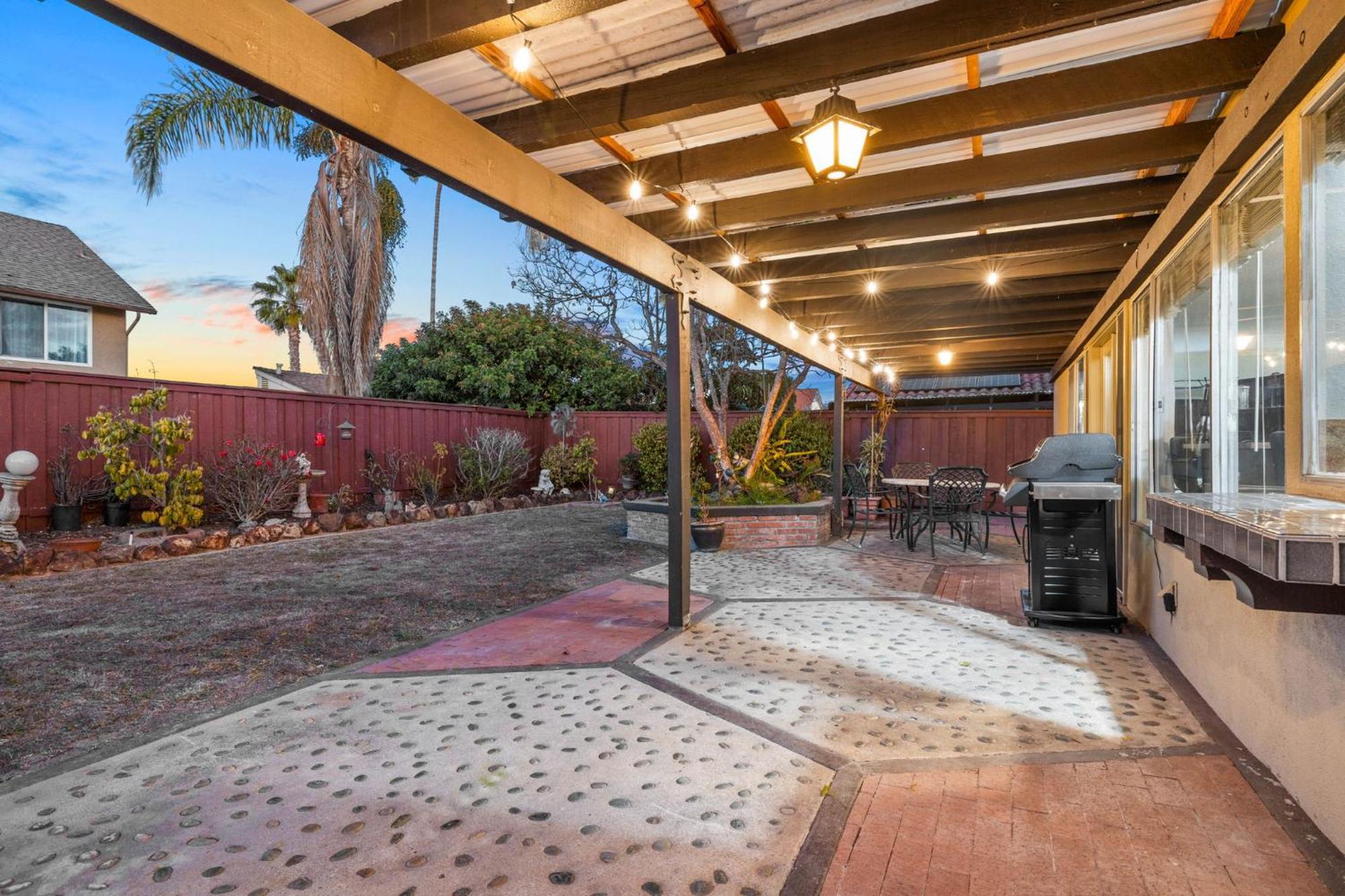 Mira Mesa Family Retreat 4br With Balcony And Firepit Villa